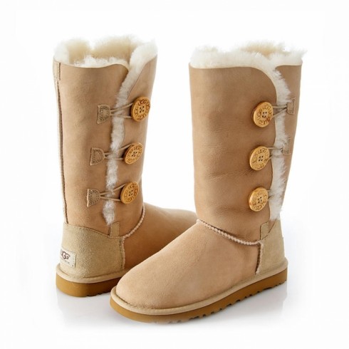 Bailey Button Triplet Sand II